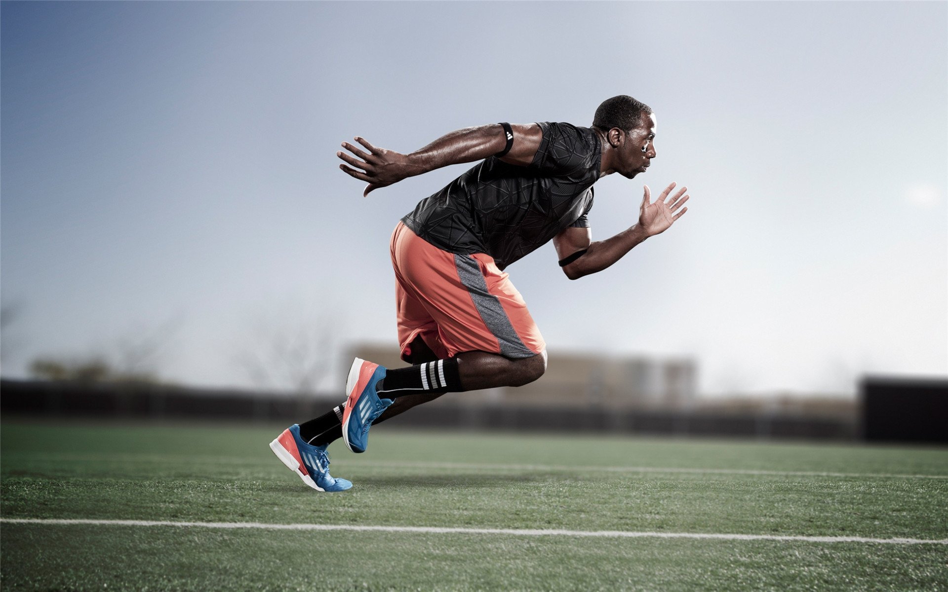 意甲焦点战，巴西双星制霸智利，南美风暴重塑亚平宁格局